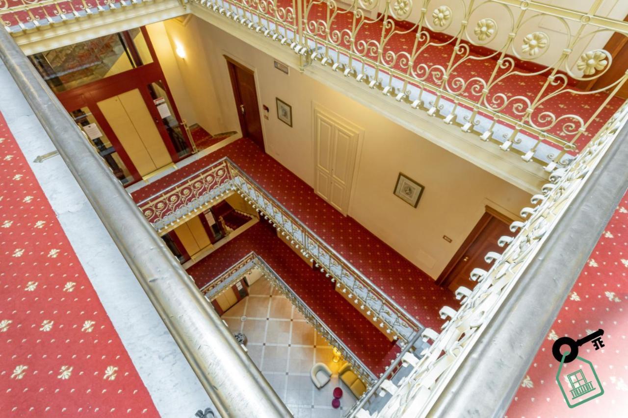 Hotel Rooms Lago Maggiore Вербанія Екстер'єр фото